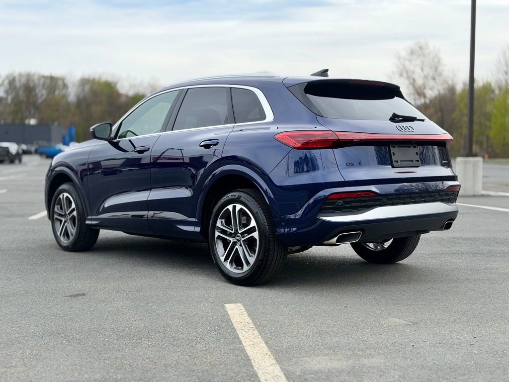 Used 2025 Audi Q5 Premium w/ Convenience Package AWD/4WD image 4