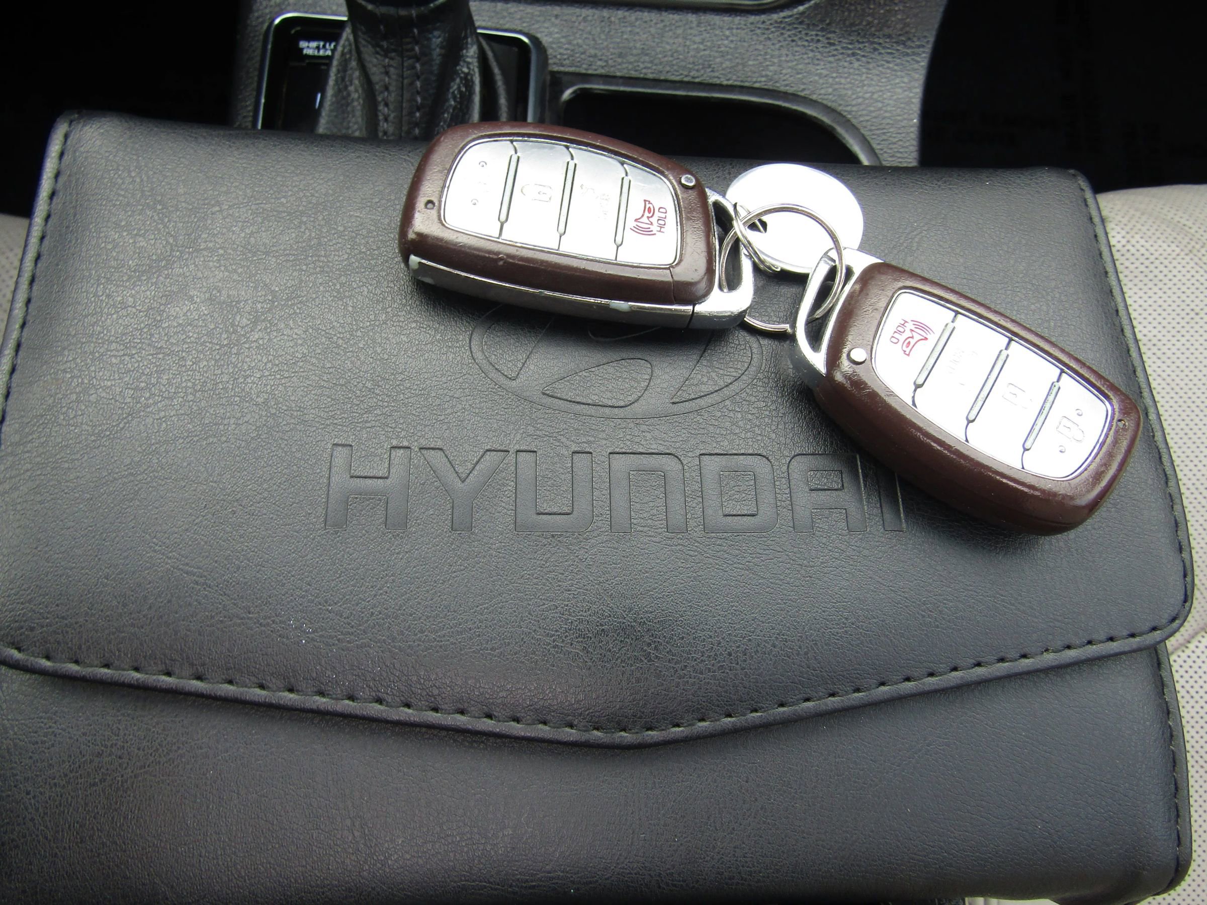 Used 2015 Hyundai Sonata Limited w/ Option Group 06 FWD image 34