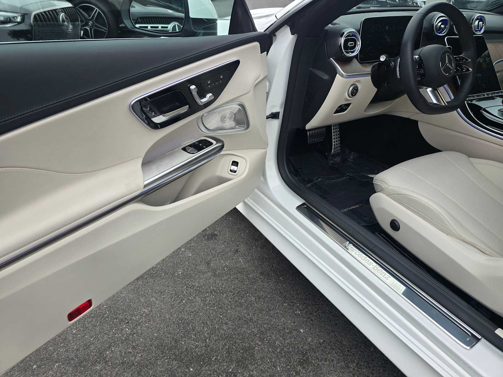 Used 2026 Mercedes-Benz CLE 300 4MATIC Coupe image 17