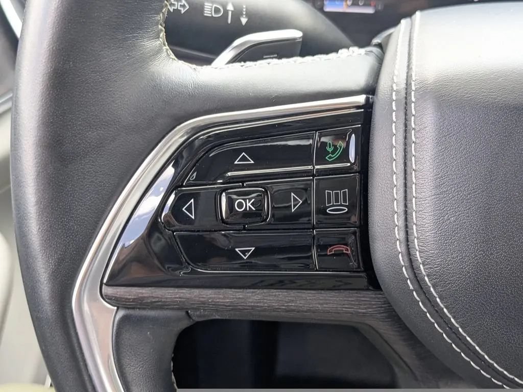 Used 2021 Jeep Grand Cherokee L Overland AWD/4WD image 26