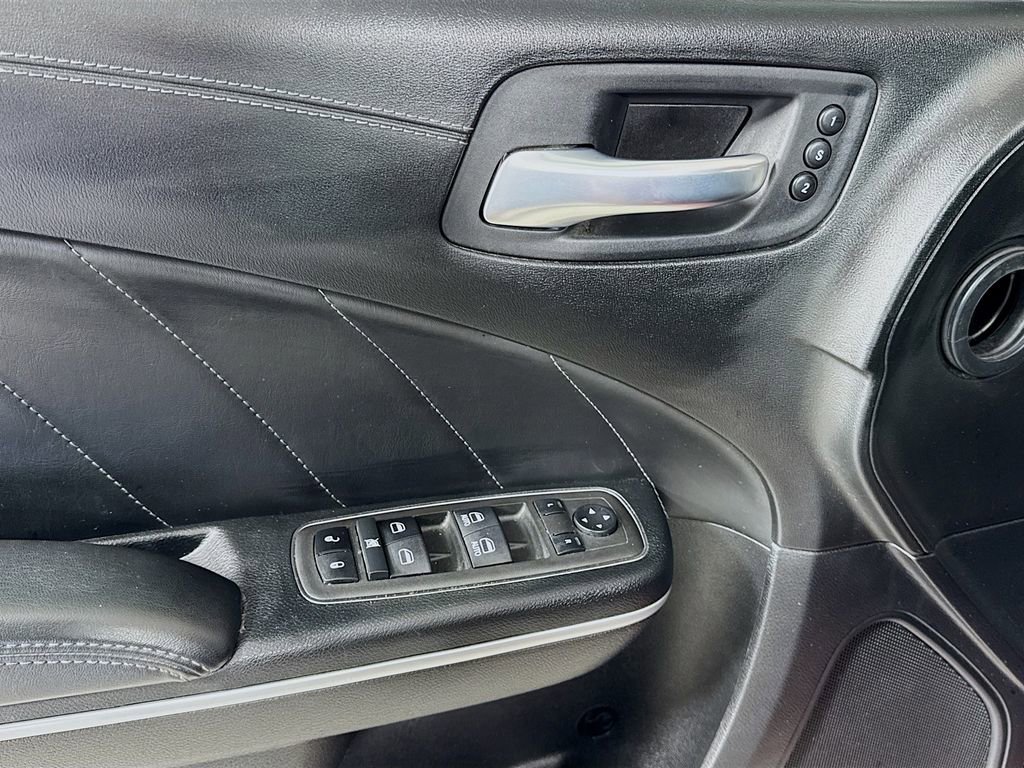 Used 2022 Dodge Charger Scat Pack RWD image 19
