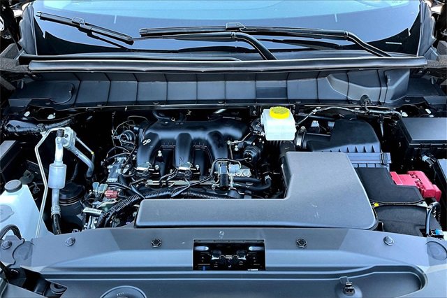 New 2025 Nissan Pathfinder S image 11