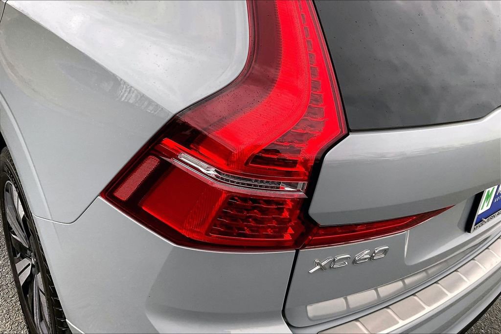 Certified 2024 Volvo XC60 T8 Plus w/ Protection Package Premier image 23