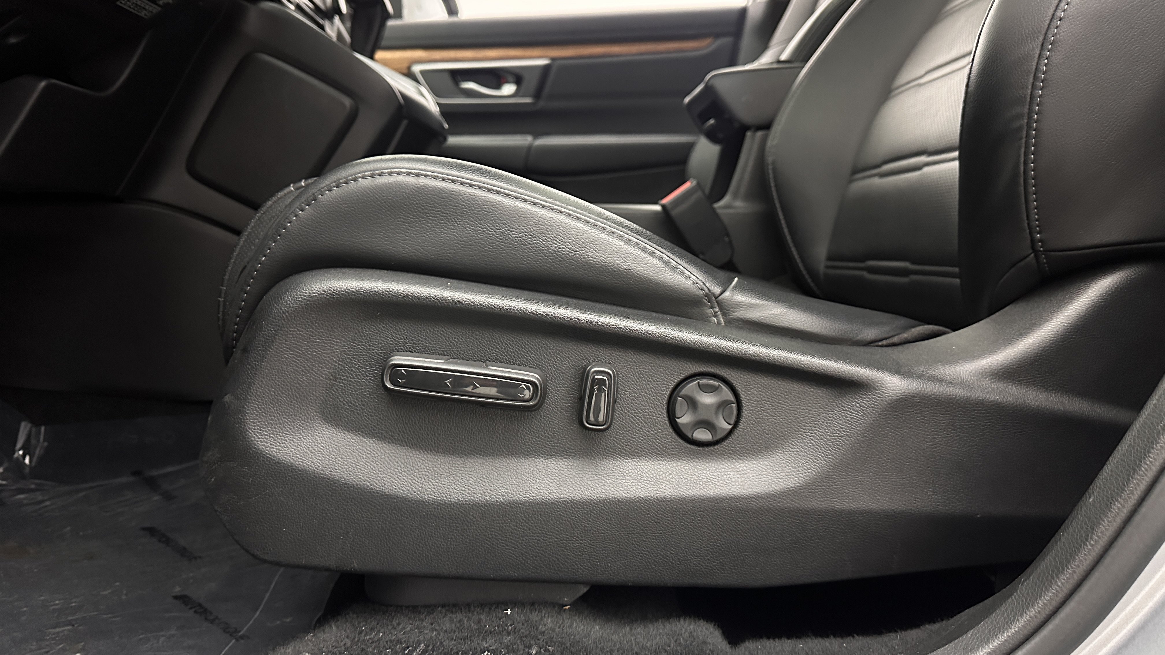 Used 2022 Honda CR-V EX-L image 14
