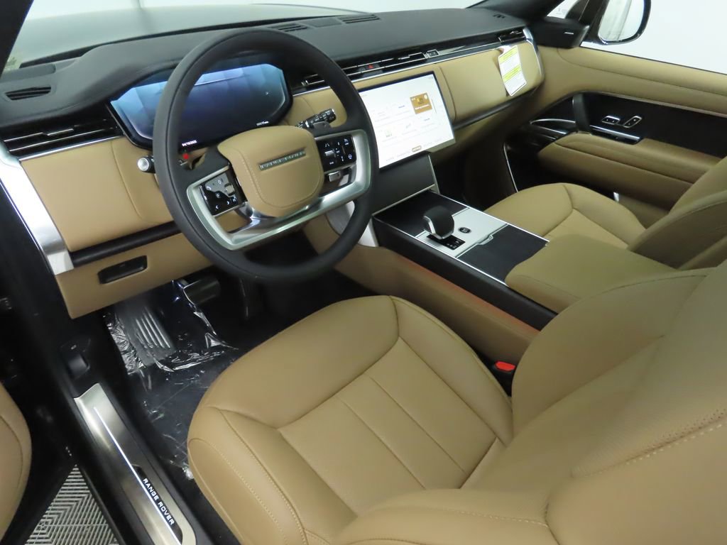 New 2025 Land Rover Range Rover SE image 10
