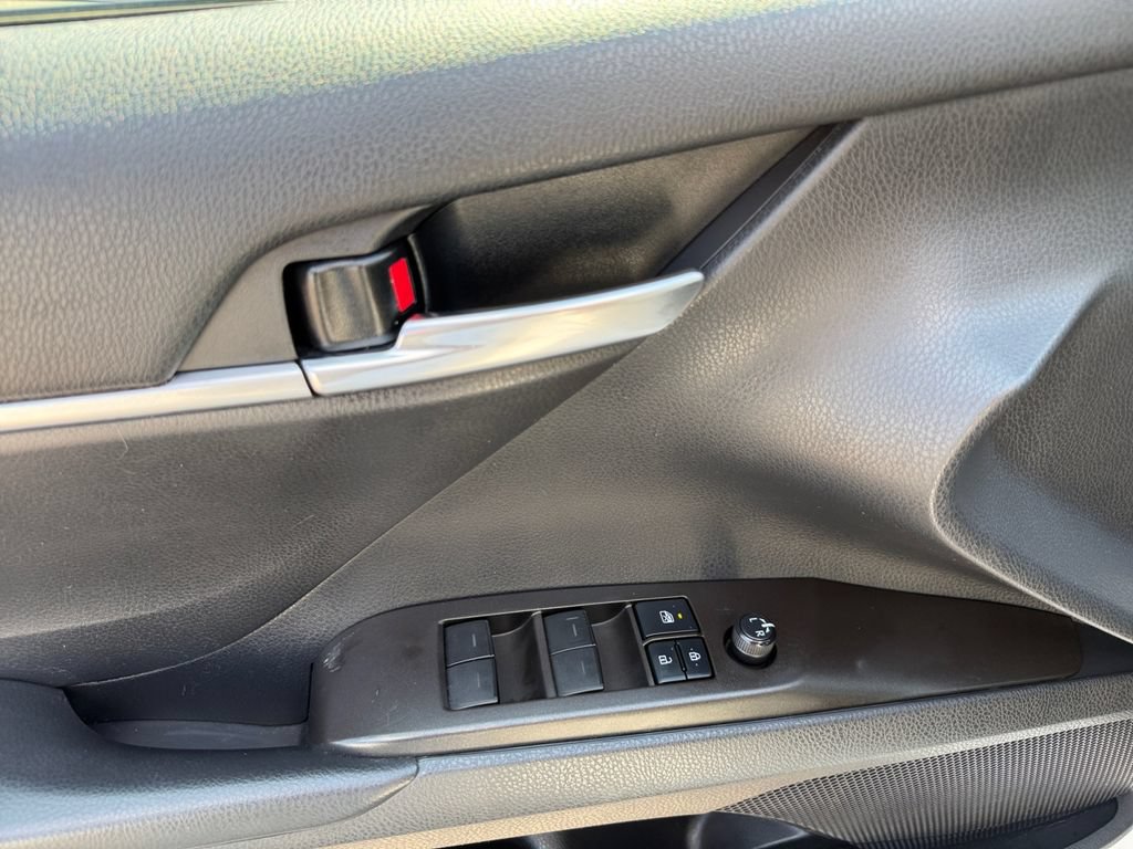 Used 2021 Toyota Camry SE AWD/4WD image 21