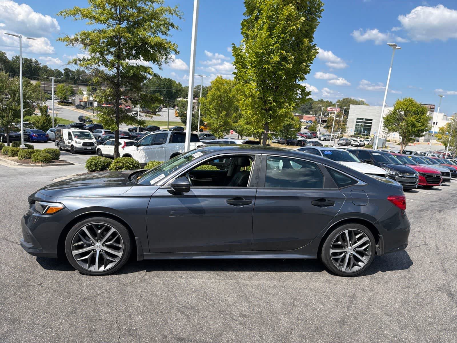 Used 2023 Honda Civic Touring image 7