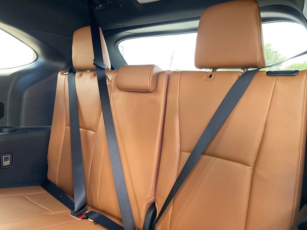 New 2026 Toyota Highlander Platinum AWD/4WD image 12