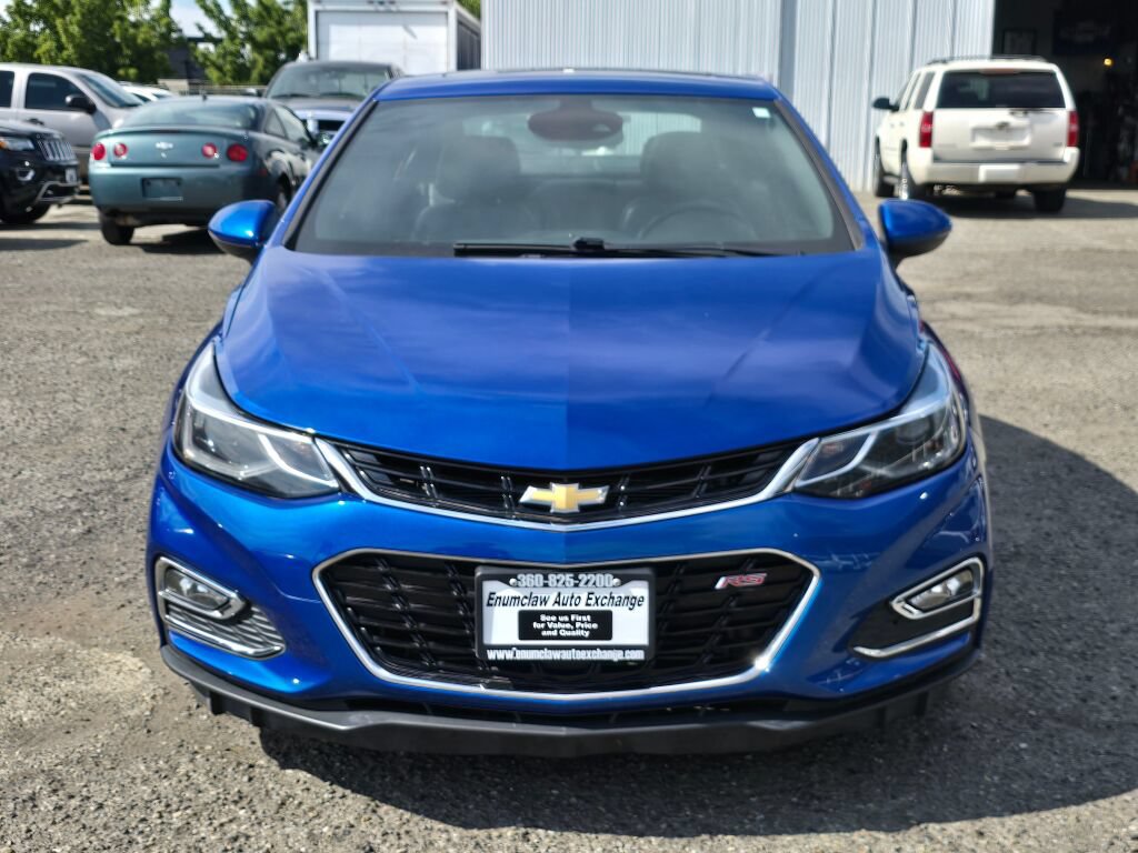 Used 2017 Chevrolet Cruze Premier FWD image 2