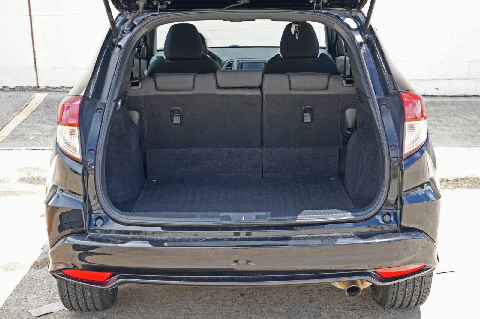 Used 2019 Honda HR-V Sport image 9