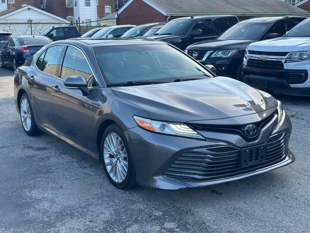 Used 2018 Toyota Camry XLE