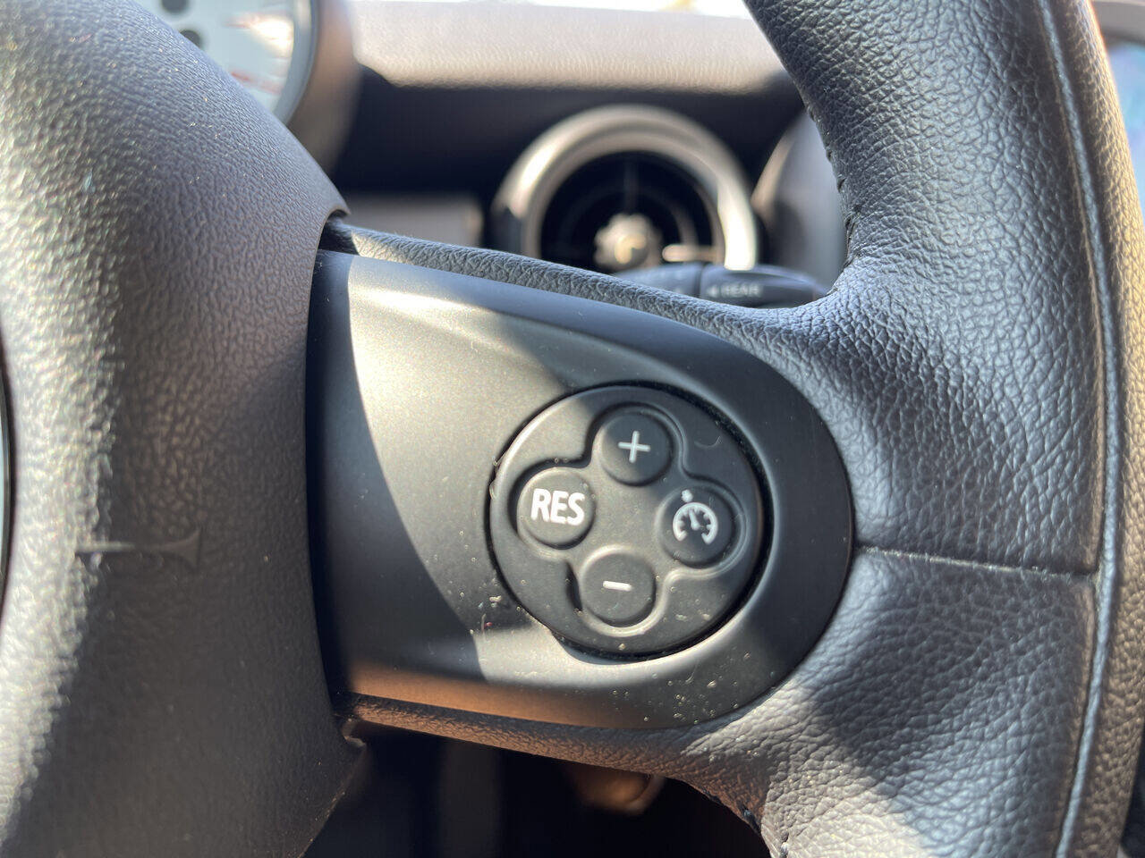 Used 2014 MINI Cooper Clubman image 40