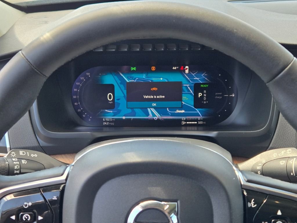 Used 2023 Volvo XC90 T8 Core image 40