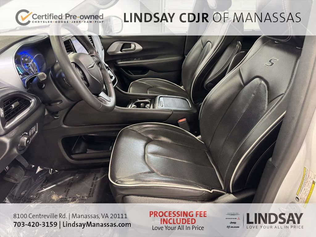 Certified 2025 Chrysler Pacifica Limited FWD image 20