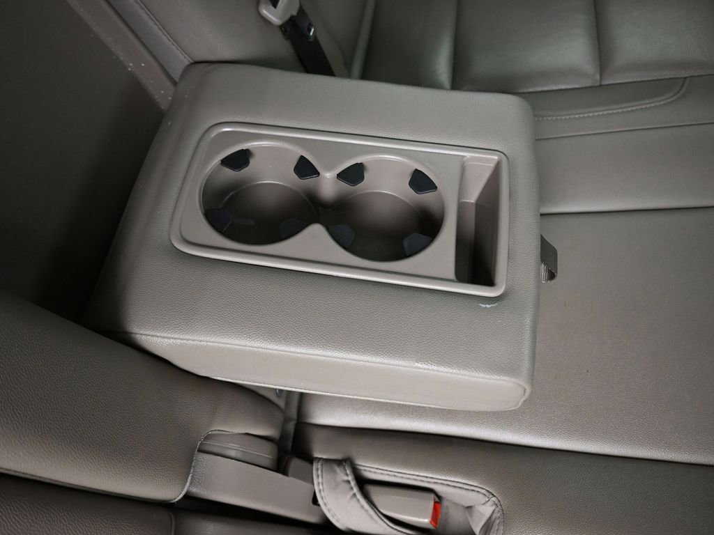 Used 2019 GMC Yukon SLT image 35