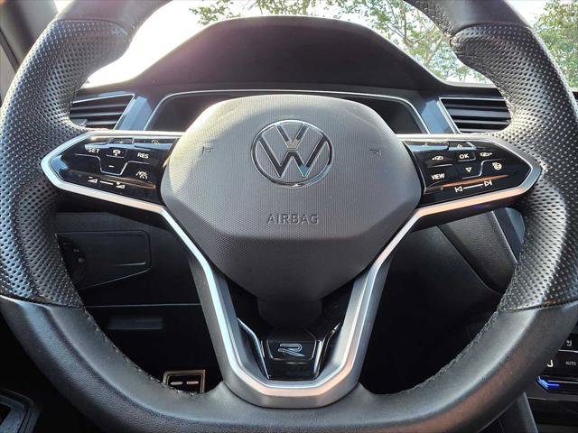 Used 2023 Volkswagen Tiguan SEL R-Line AWD/4WD image 24