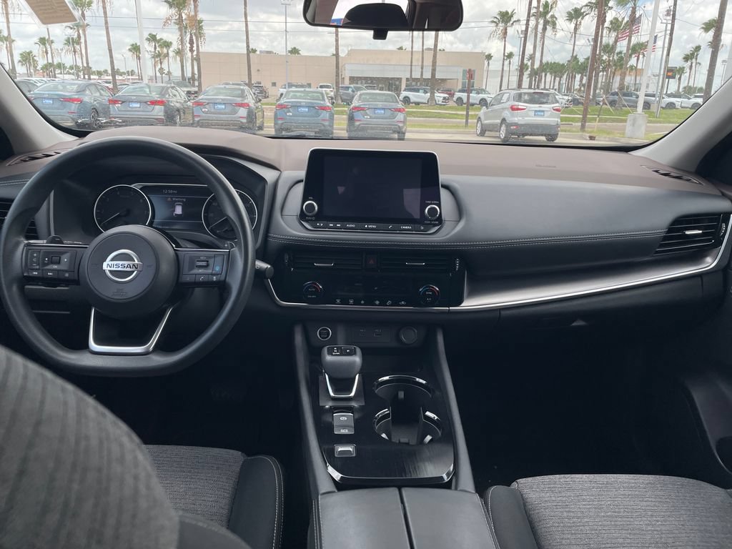 Certified 2021 Nissan Rogue SV FWD image 12