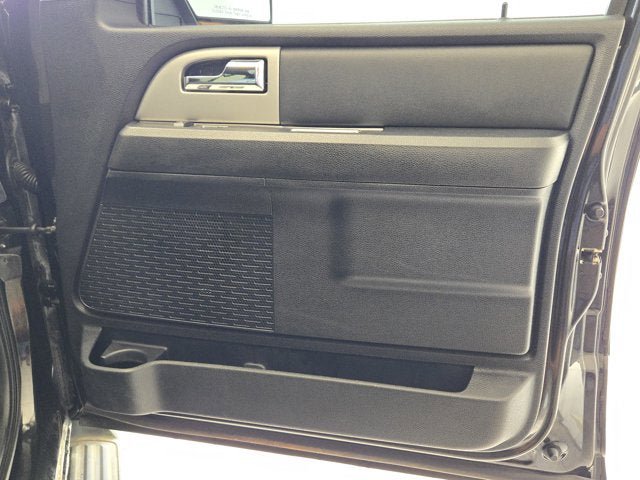 Used 2015 Ford Expedition EL XLT w/ Equipment Group 202A AWD/4WD image 6