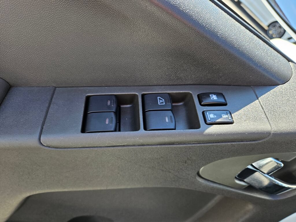 Used 2016 Nissan Frontier PRO-4X w/ Pro-4x Graphics Package AWD/4WD image 19