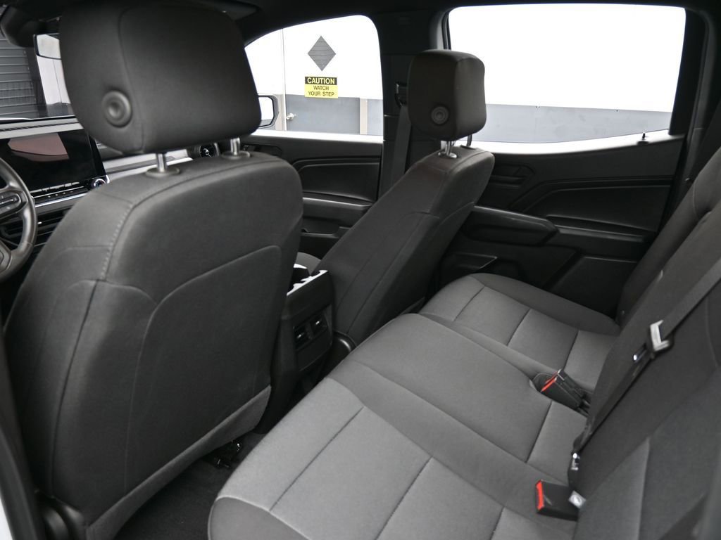 Used 2024 Chevrolet Colorado Trail Boss image 32