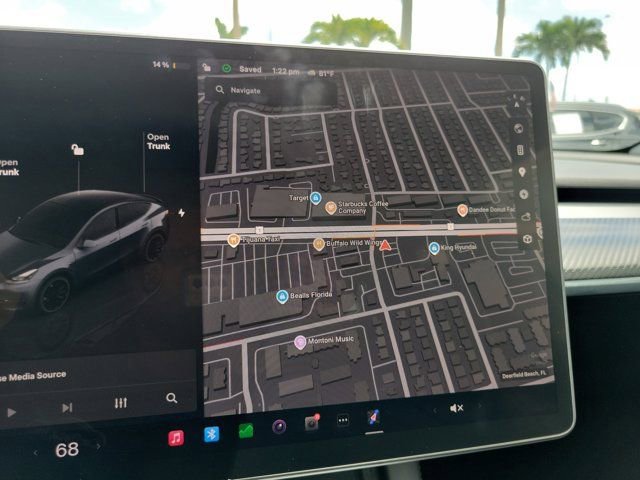 Used 2023 Tesla Model Y Performance AWD/4WD image 29