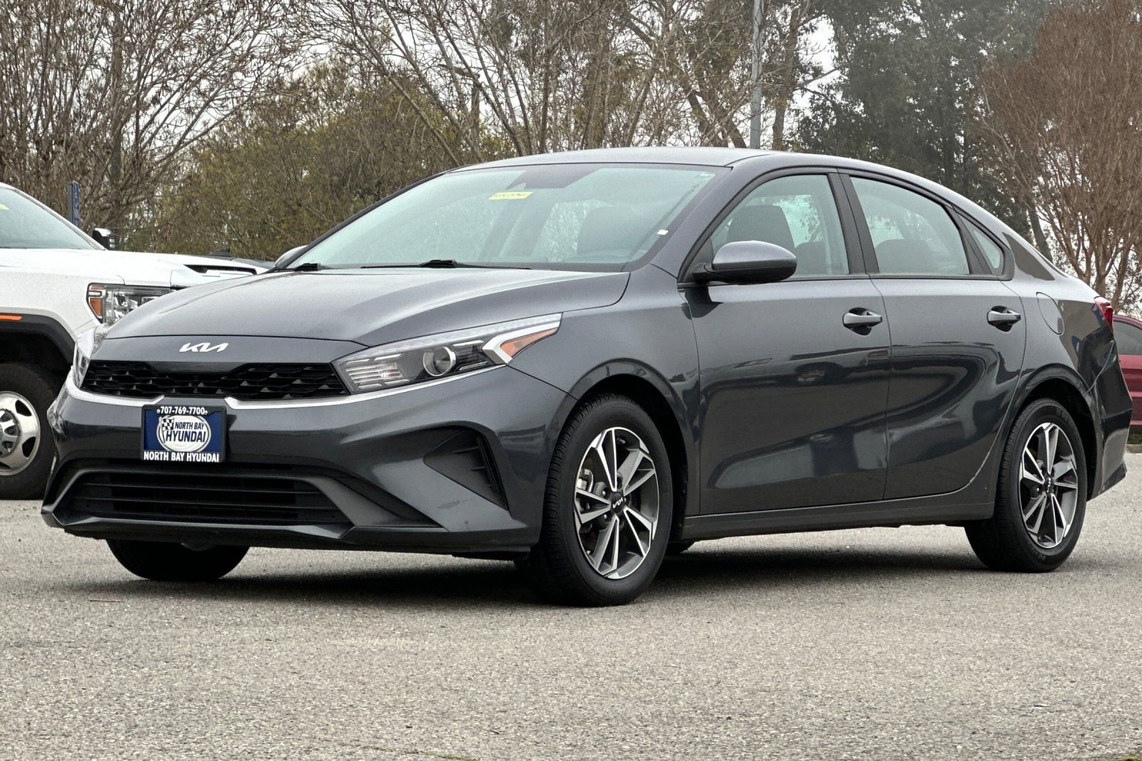 Used 2023 Kia Forte LXS image 8