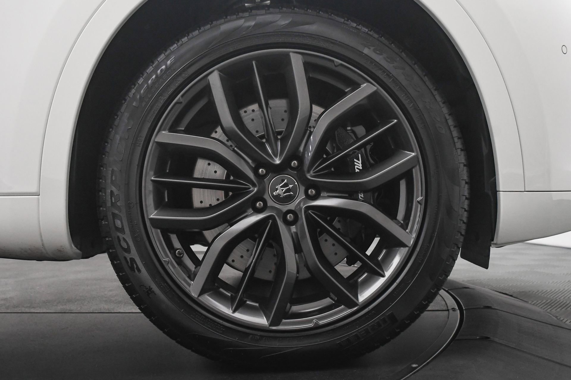 New 2024 Maserati Levante GT Ultima image 31