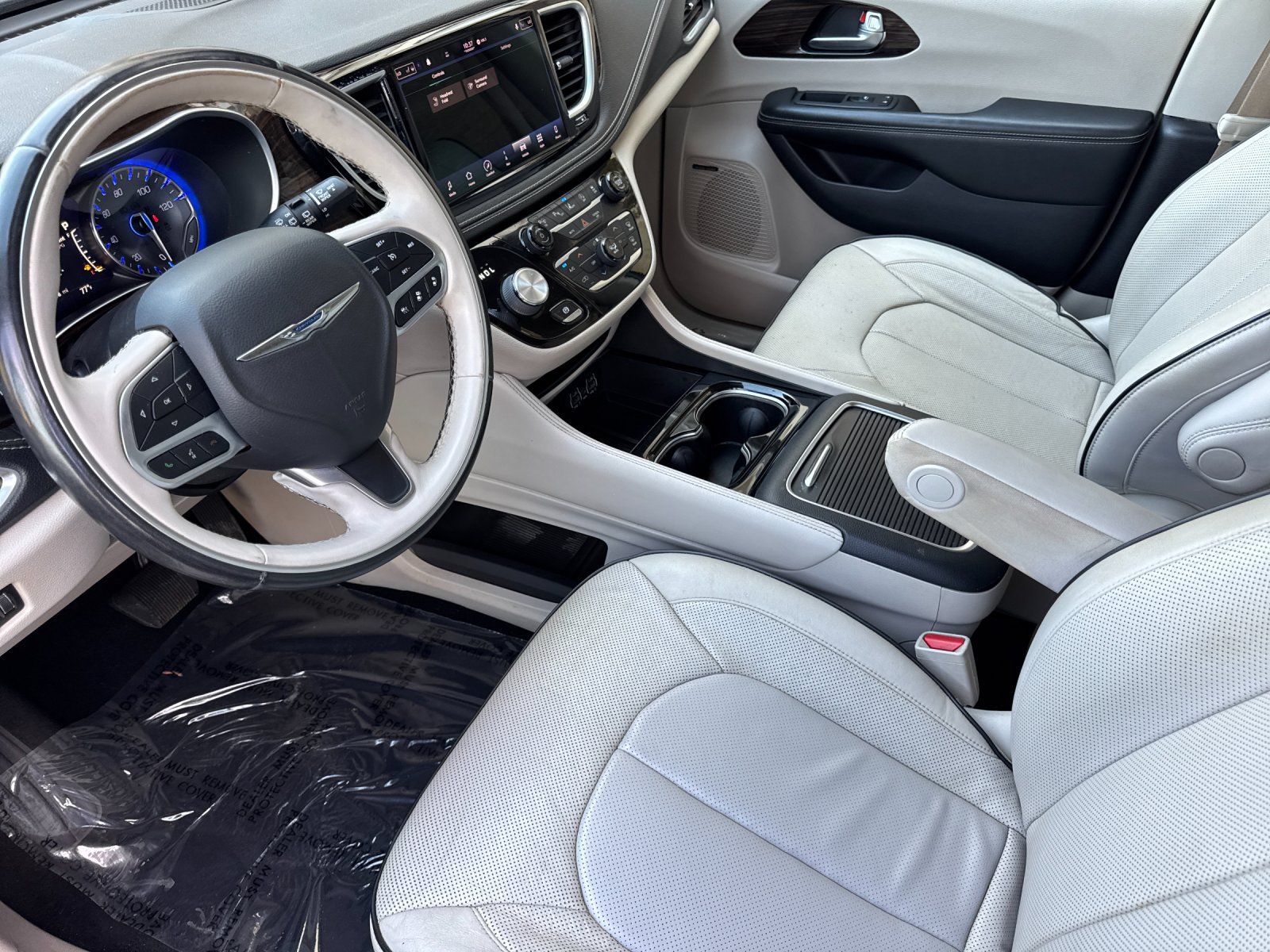 Used 2021 Chrysler Pacifica Limited w/ Premium & Safety Sphere Group AWD/4WD image 10