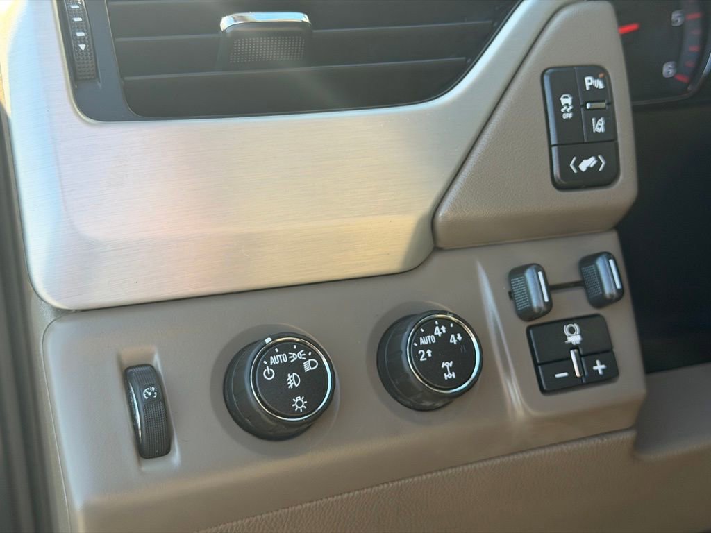 Used 2015 GMC Yukon SLT w/ Open Road Package image 24