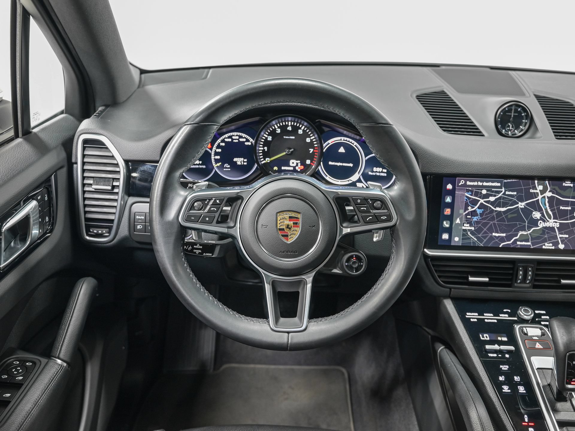 Used 2022 Porsche Cayenne Platinum Edition AWD/4WD image 17