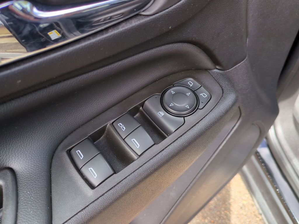 Used 2023 Chevrolet Equinox LT image 14