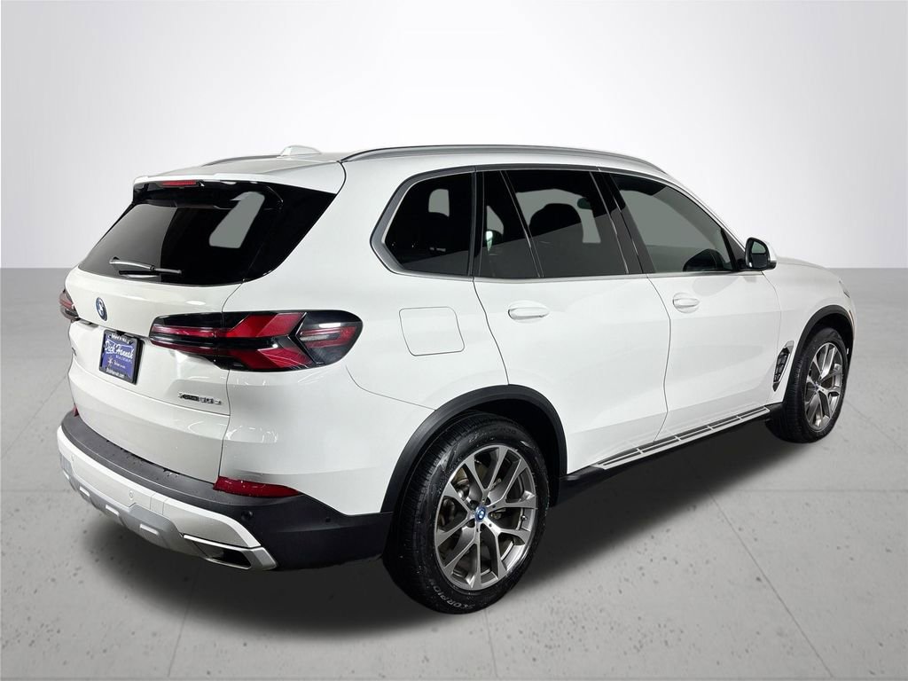 Used 2025 BMW X5 xDrive50e image 6