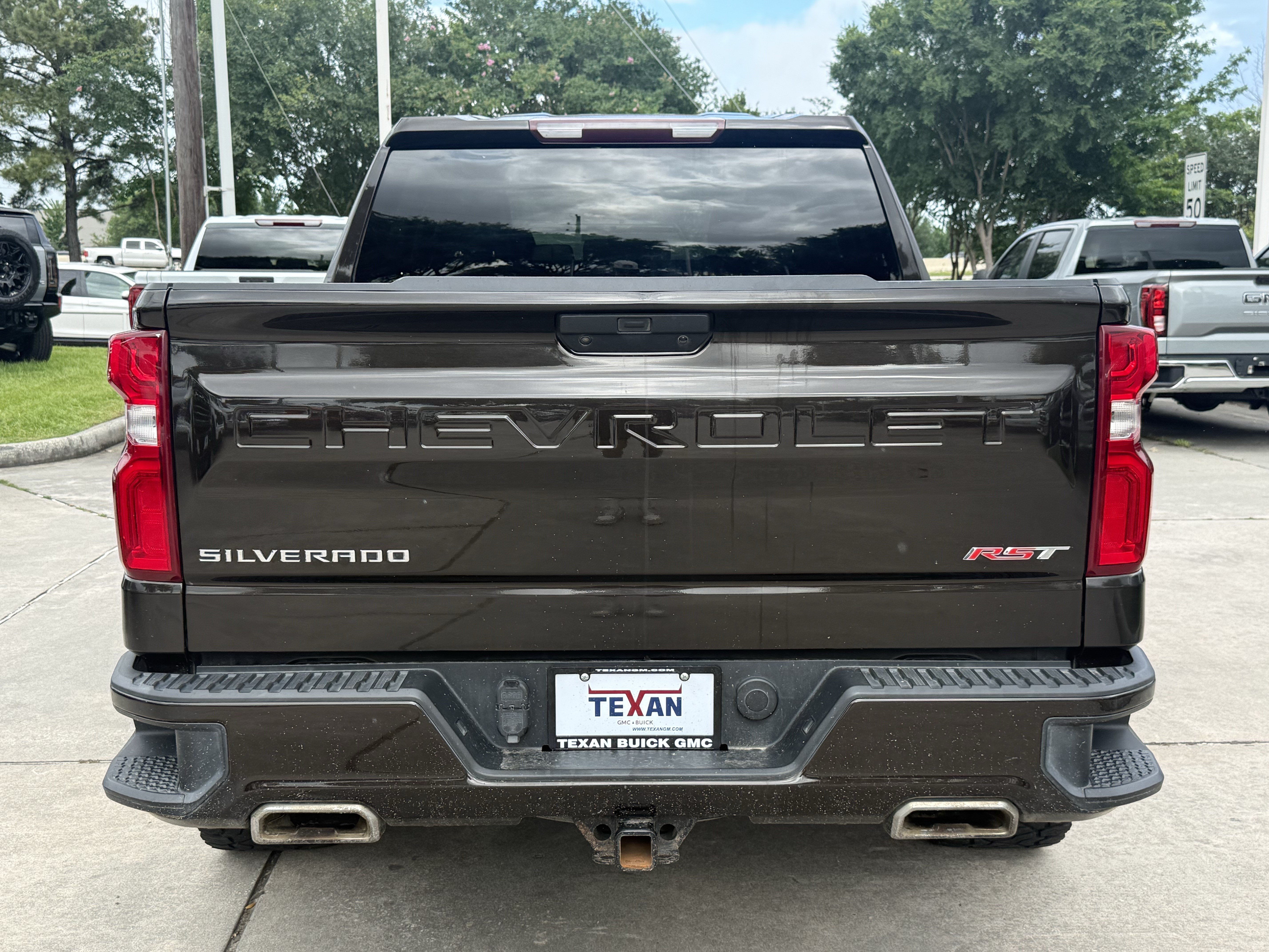 Used 2019 Chevrolet Silverado 1500 RST AWD/4WD image 6