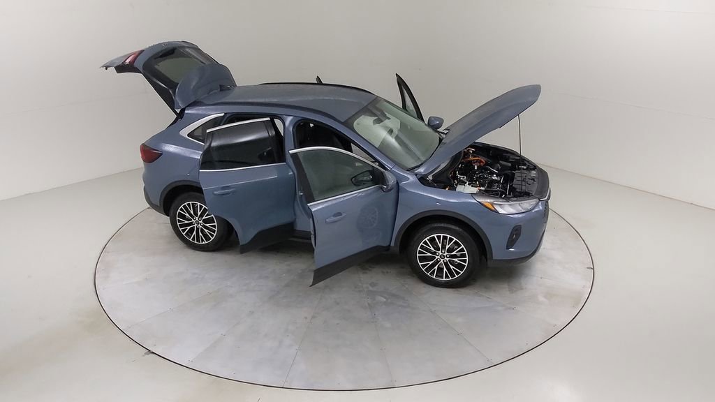 New 2026 Ford Escape SE image 45