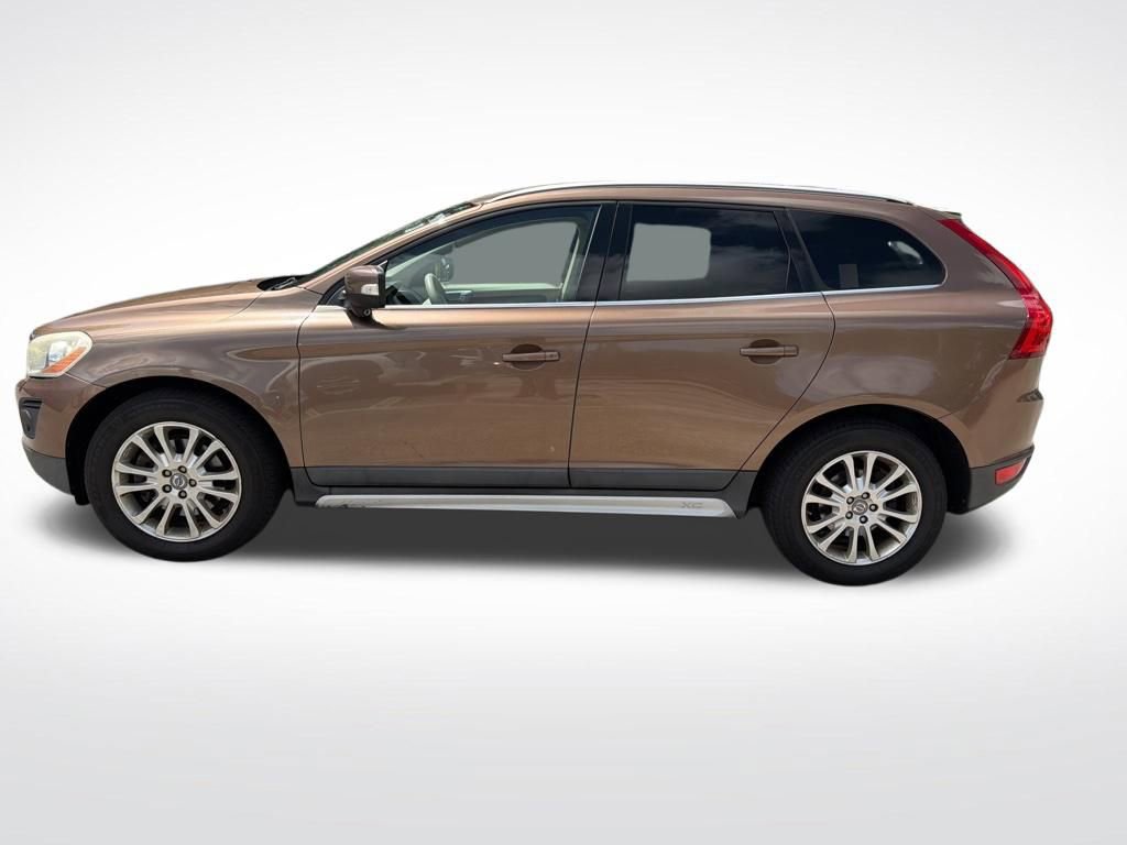 Used 2010 Volvo XC60 T6 image 8