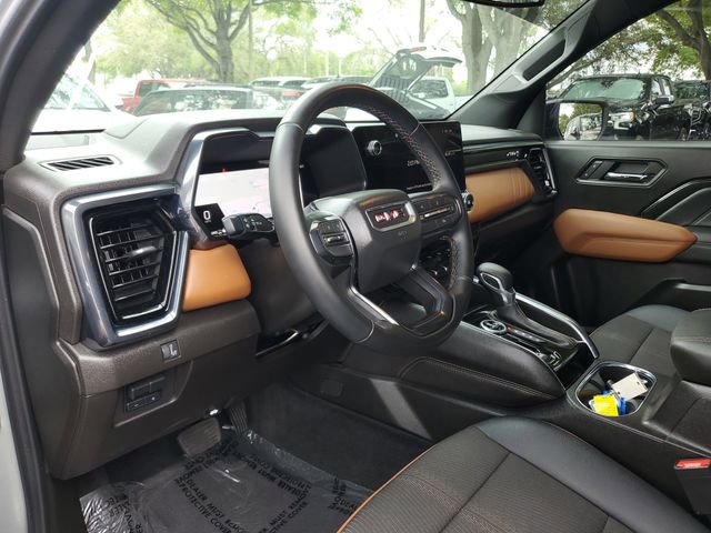 Used 2025 GMC Canyon AT4 w/ Nightfall Edition AWD/4WD image 19