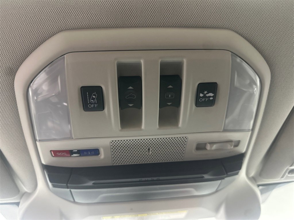 Used 2022 Subaru Ascent Limited w/ Technology Package image 33