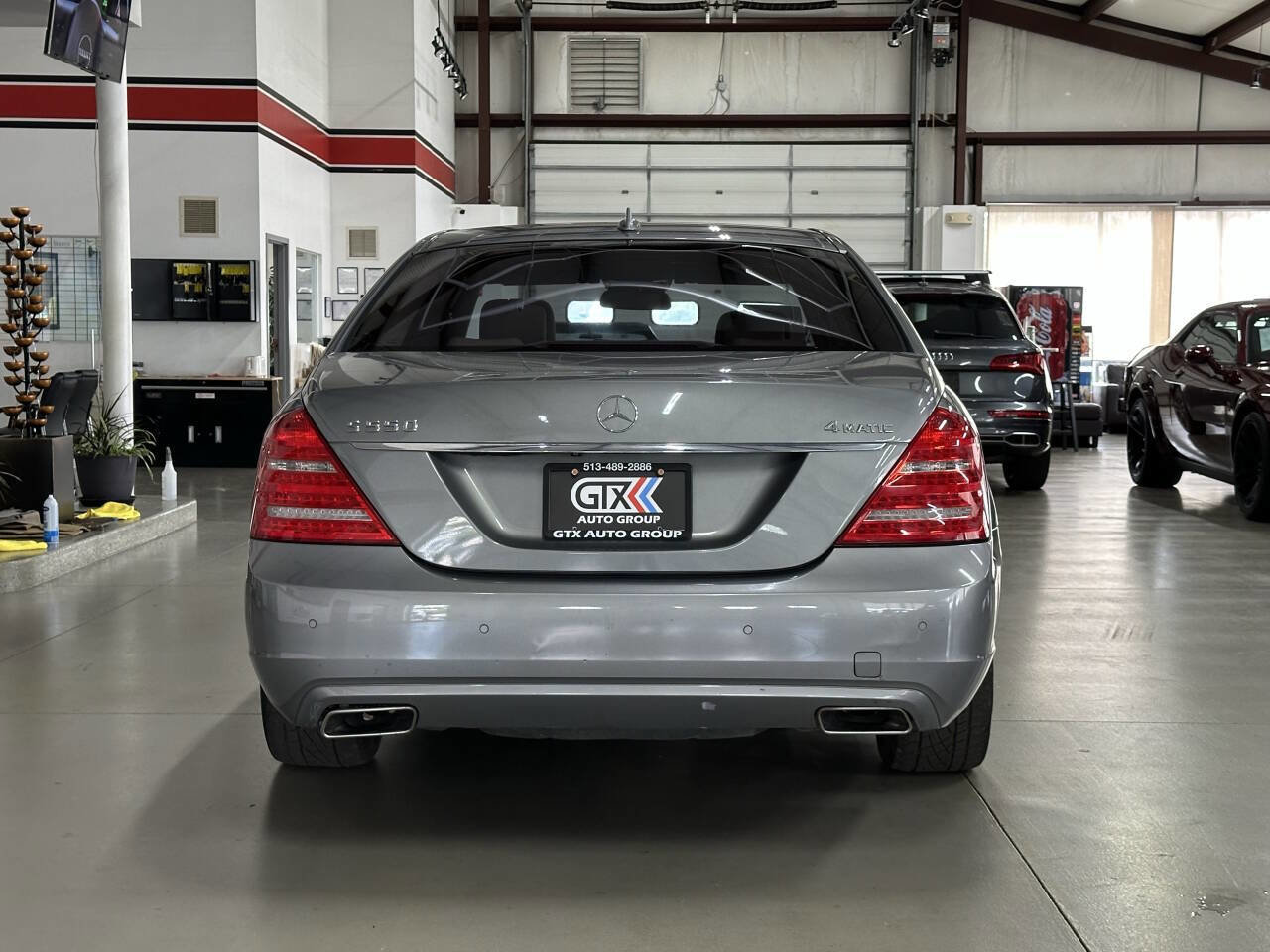 Used 2011 Mercedes-Benz S 550 4MATIC image 3