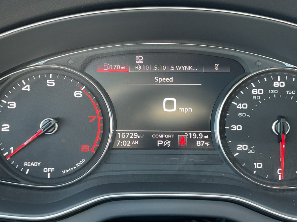 Used 2023 Audi Q5 2.0T Premium w/ Convenience Package AWD/4WD image 31