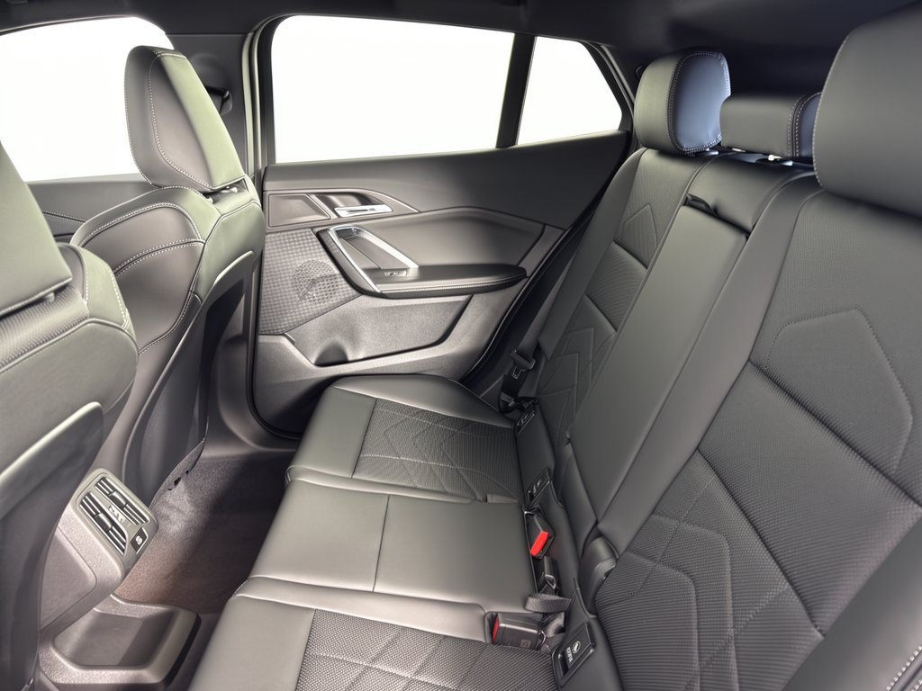 New 2027 BMW X2 xDrive28i AWD/4WD image 25