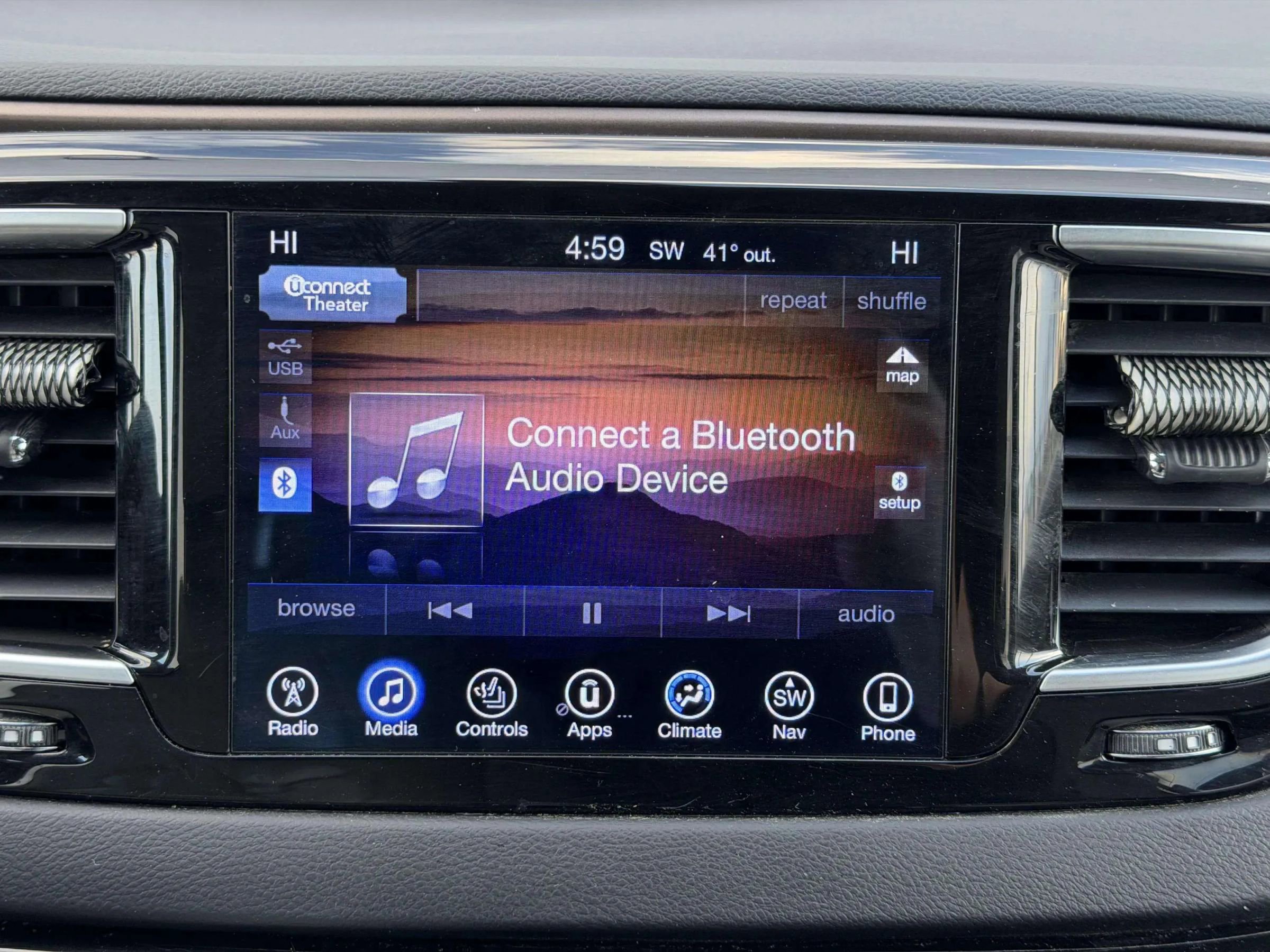 Used 2017 Chrysler Pacifica Touring-L Plus w/ Tire & Wheel Group image 36