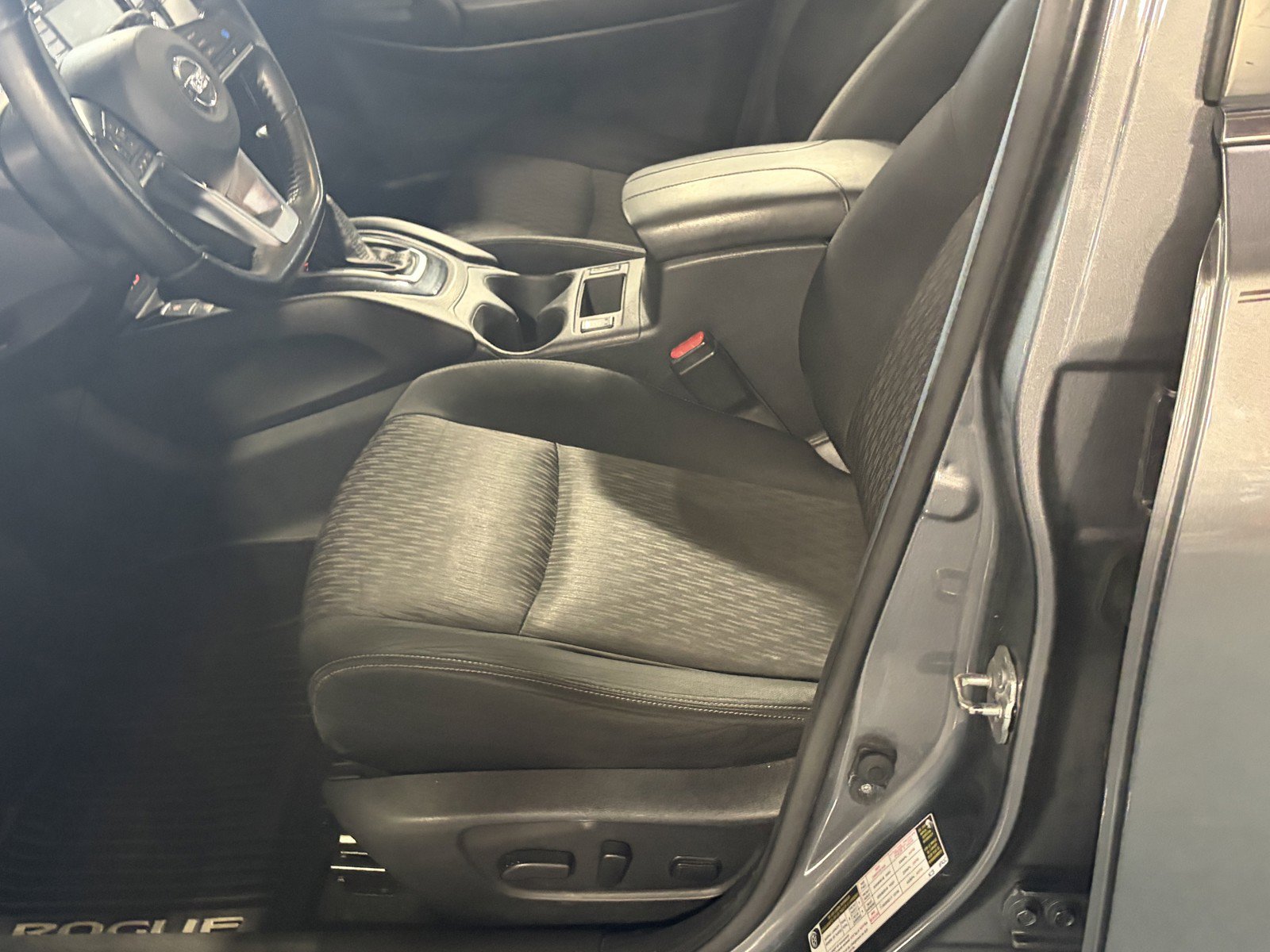 Used 2019 Nissan Rogue SV w/ Premium Package AWD/4WD image 26