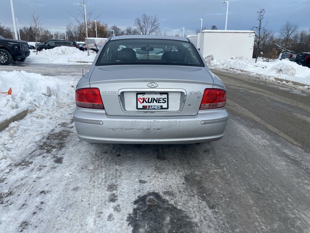 Used 2004 Hyundai Sonata image 4