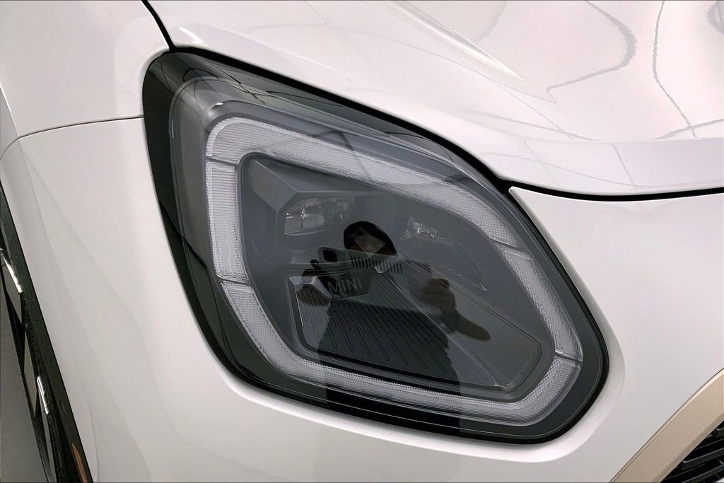 Used 2025 MINI Cooper Countryman S w/ Comfort Package Max image 27