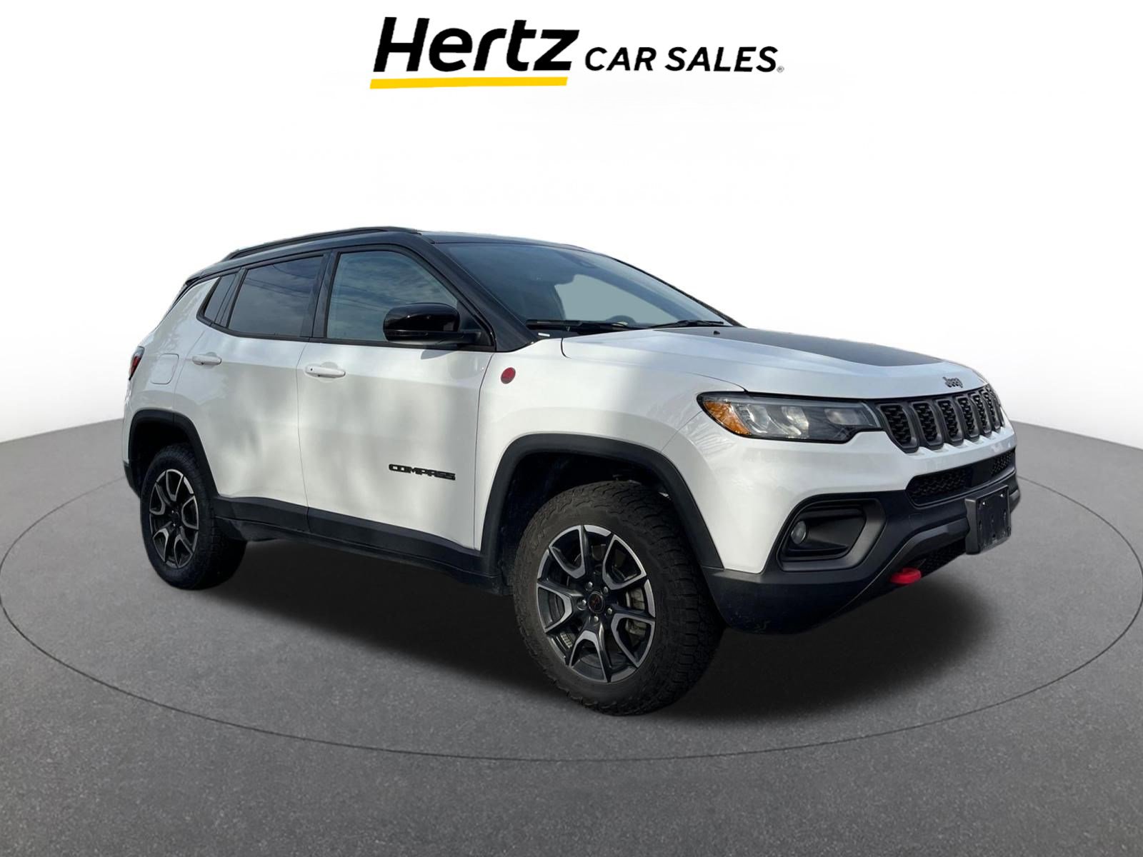 Used 2025 Jeep Compass Trailhawk image 1