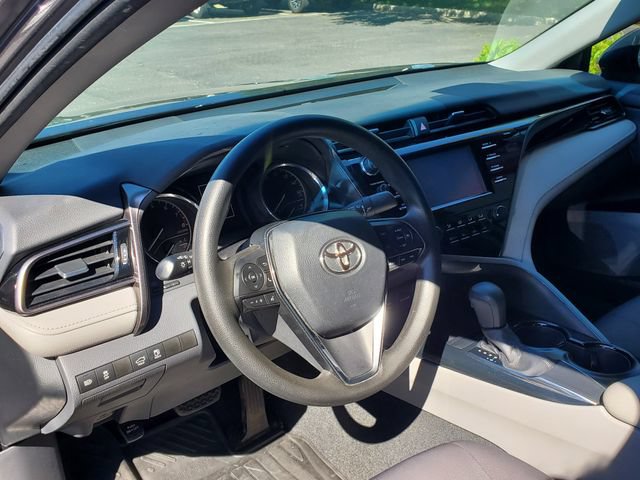 Used 2019 Toyota Camry LE FWD image 16