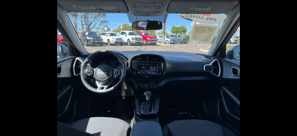 Used 2022 Kia Soul LX FWD image 12