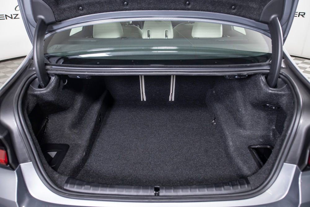 Used 2023 BMW 540i w/ M Sport Package image 9