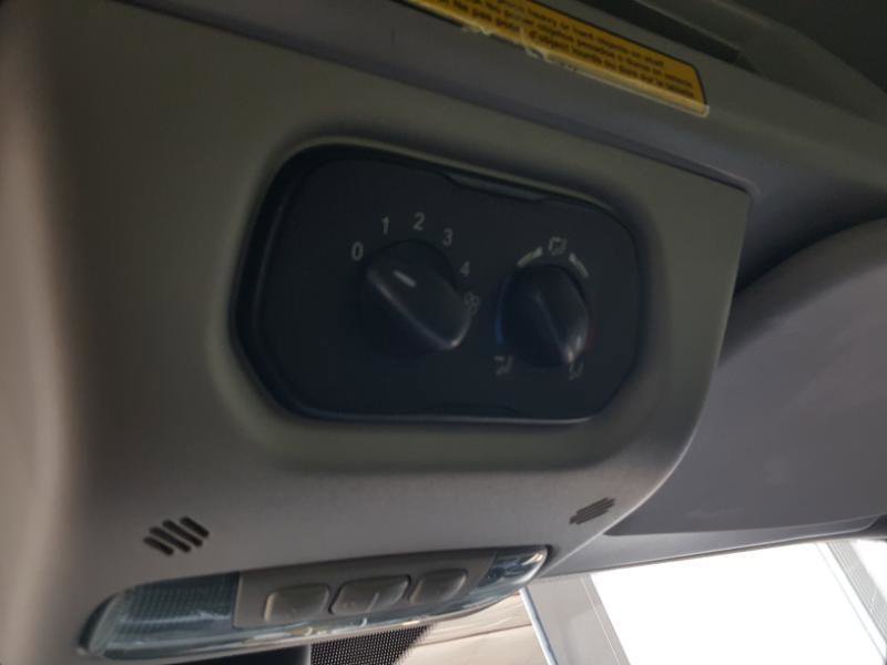 Used 2017 Ford Transit 150 XLT RWD image 19