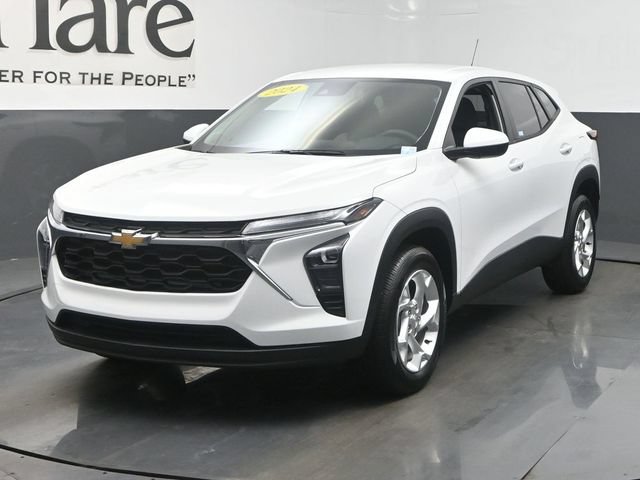 Used 2024 Chevrolet Trax LS w/ LS Convenience Package FWD image 7